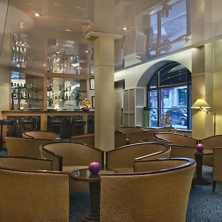 Maison Mere Paris